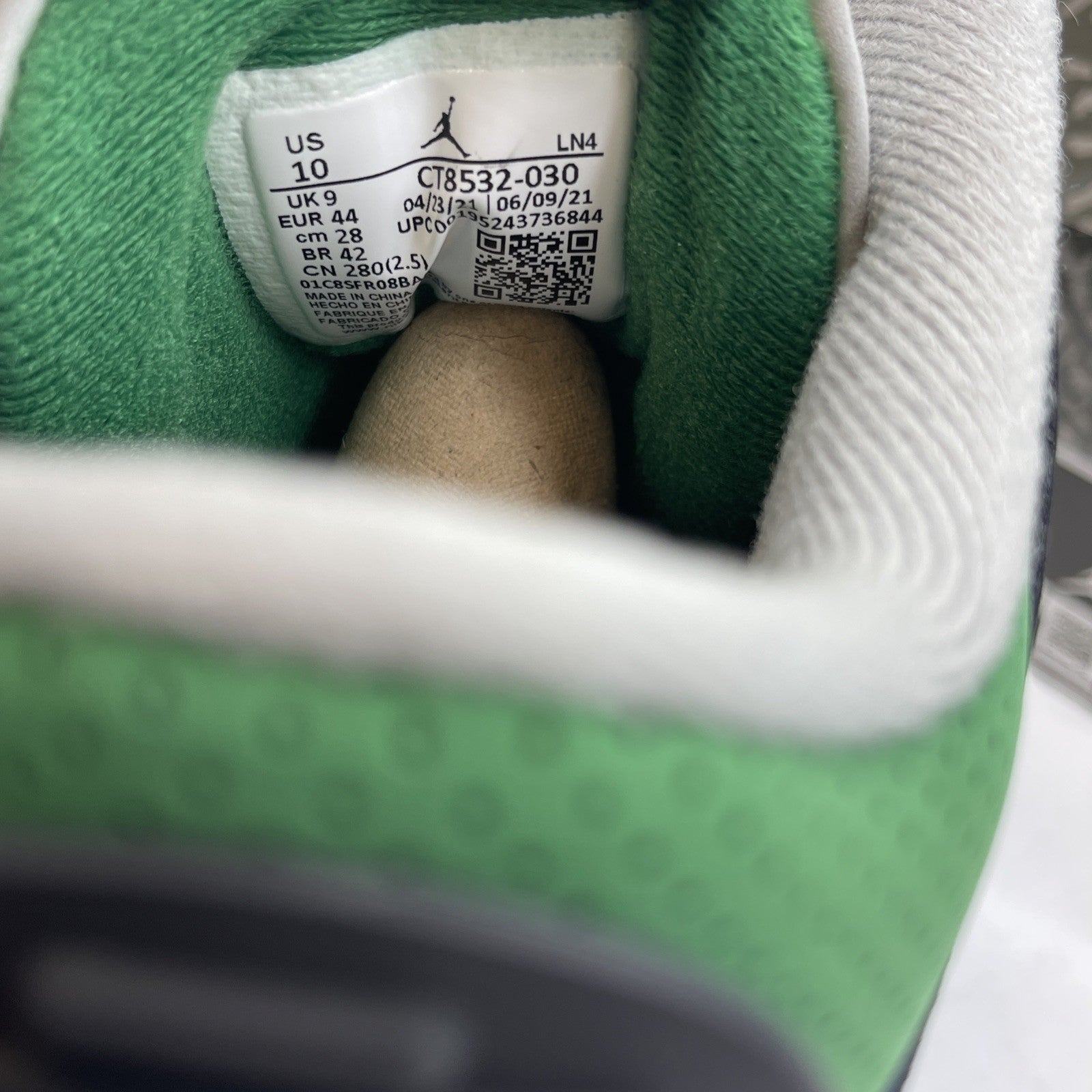 Size 10 - Jordan 3 Retro Mid Pine Green Grey Black Suede (CT8532-030)