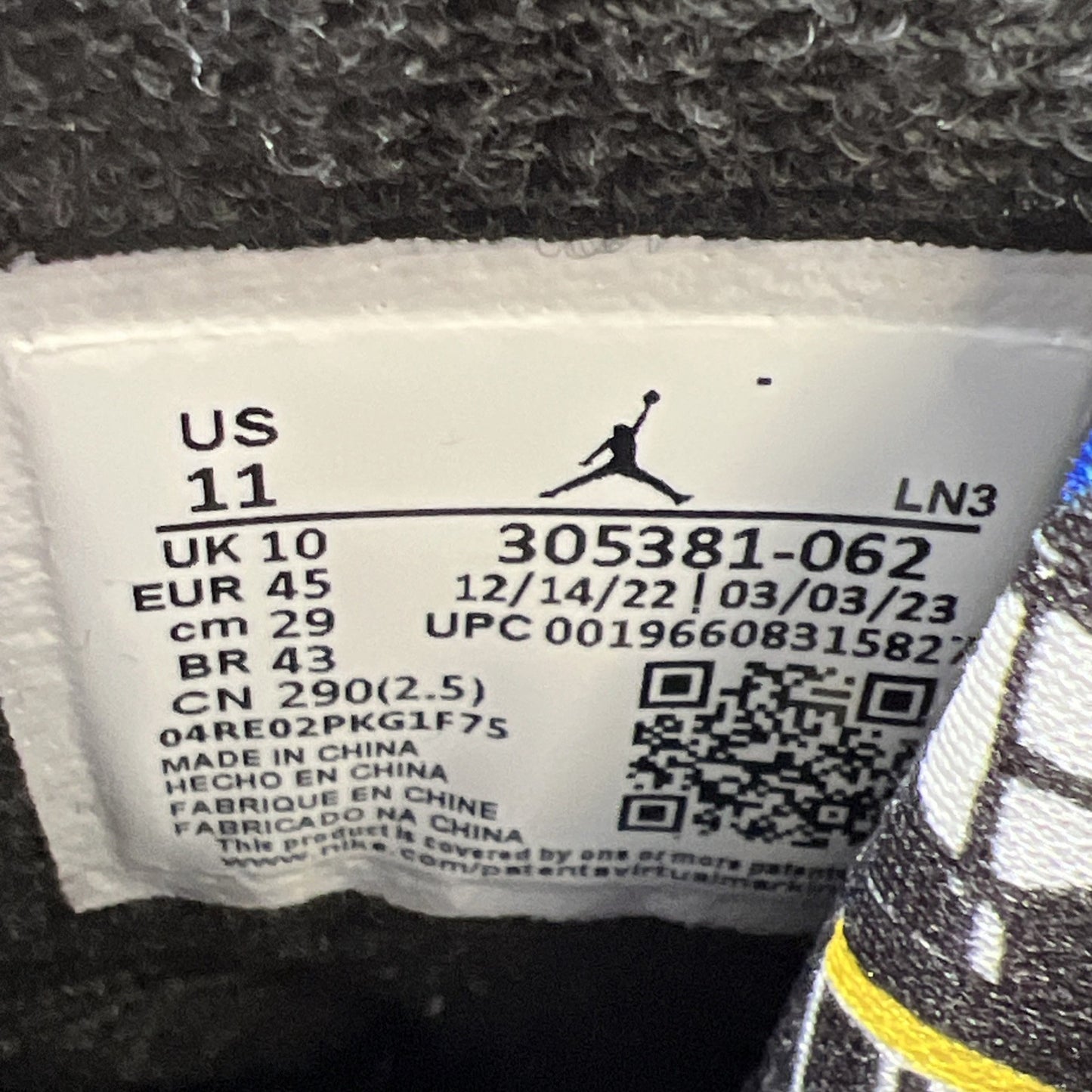 Size 11 - Air Jordan 8 Retro Mid Playoff (305381-062)
