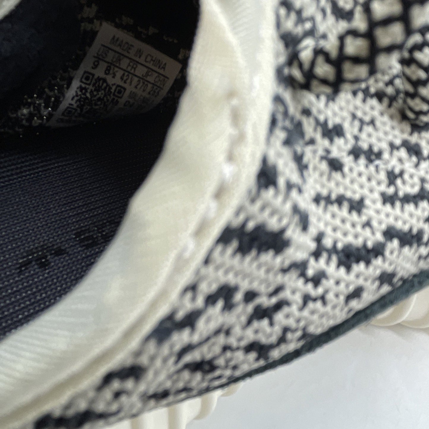 Size 9 - adidas Yeezy Boost 350 Low Turtle Dove (AQ4832)