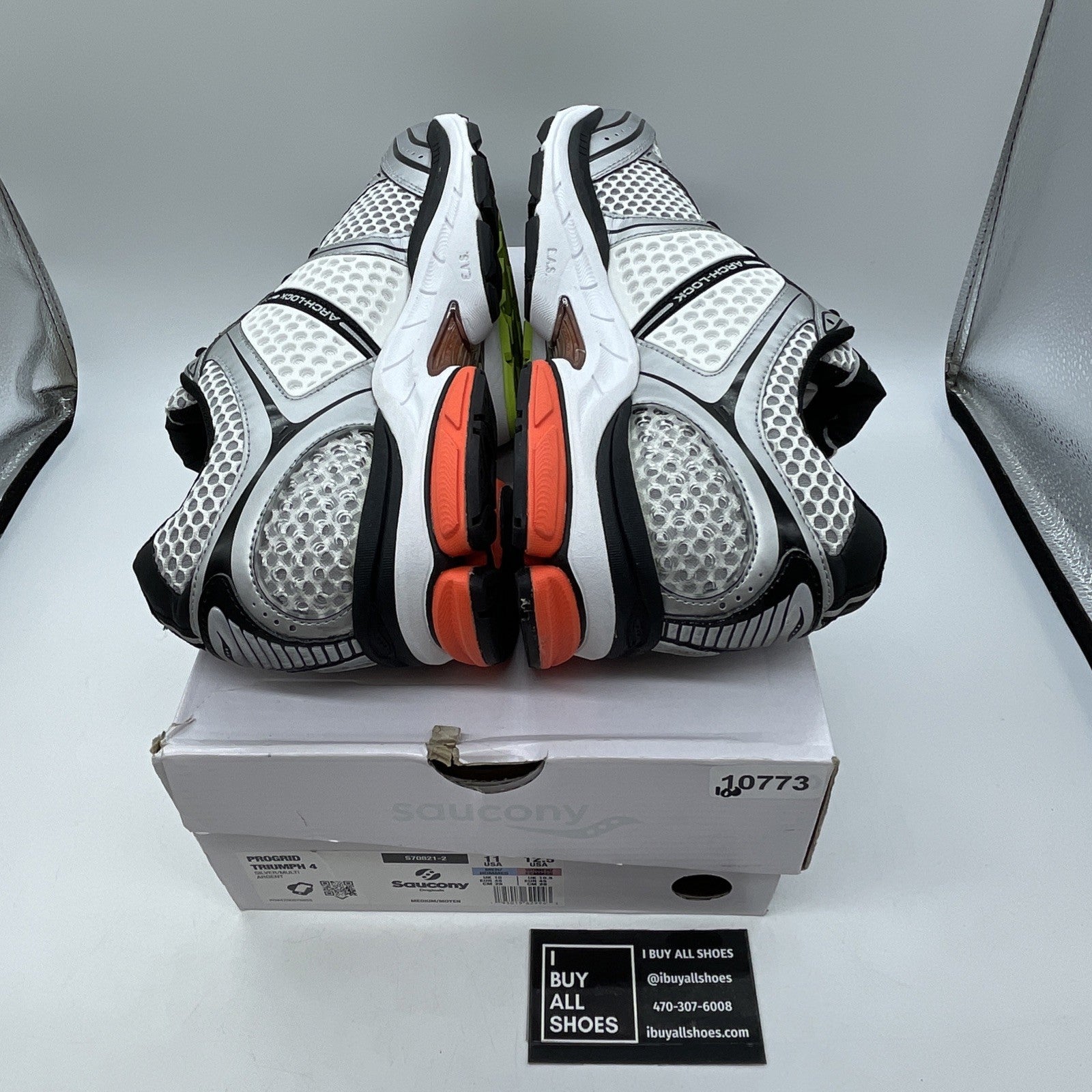 Size 11 - Saucony Highsnobiety x ProGrid Triumph 4 Silver White (S70821-2)