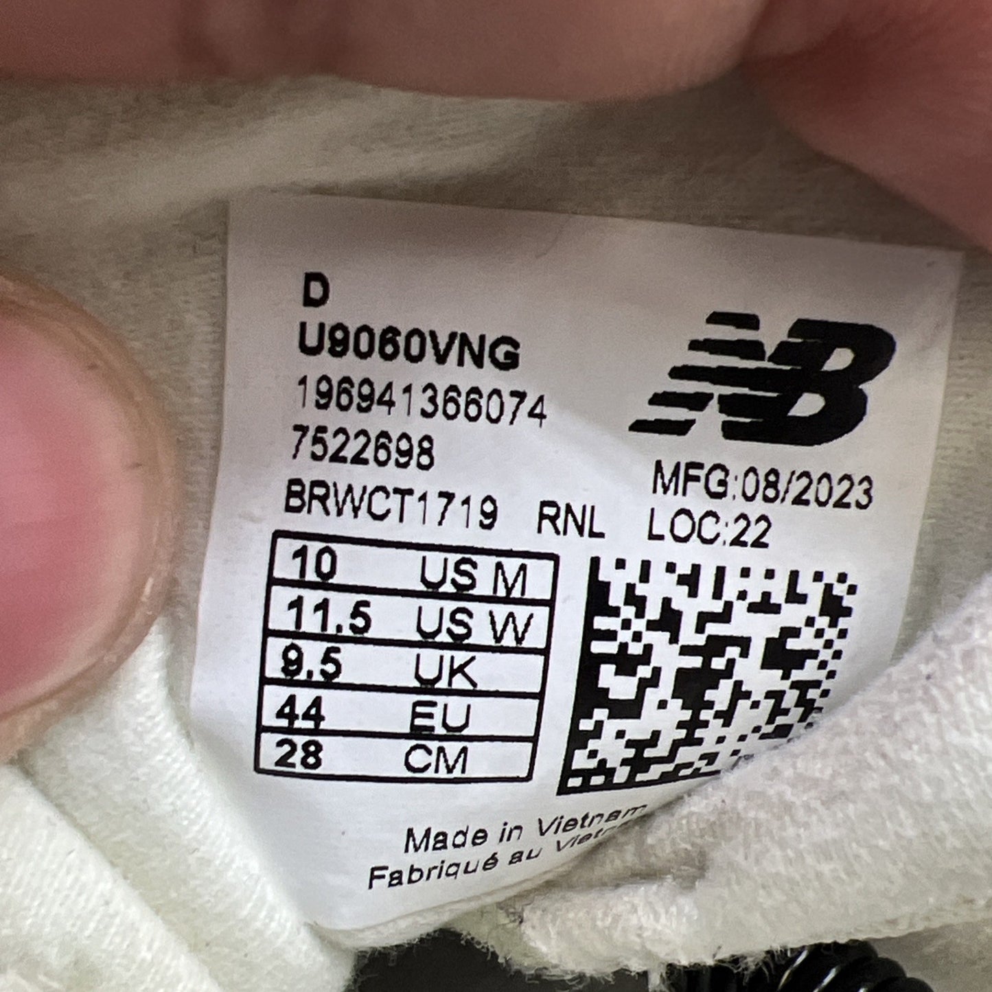 Size 10 - New Balance 9060 Nori (U9060VNG)