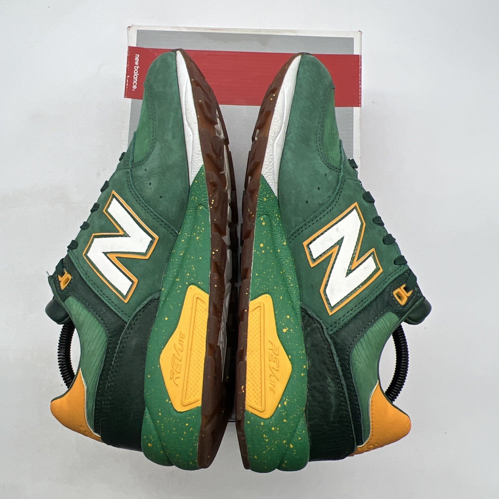 Size 9.5 - New Balance 572 Burn Rubber (MRT572BR)