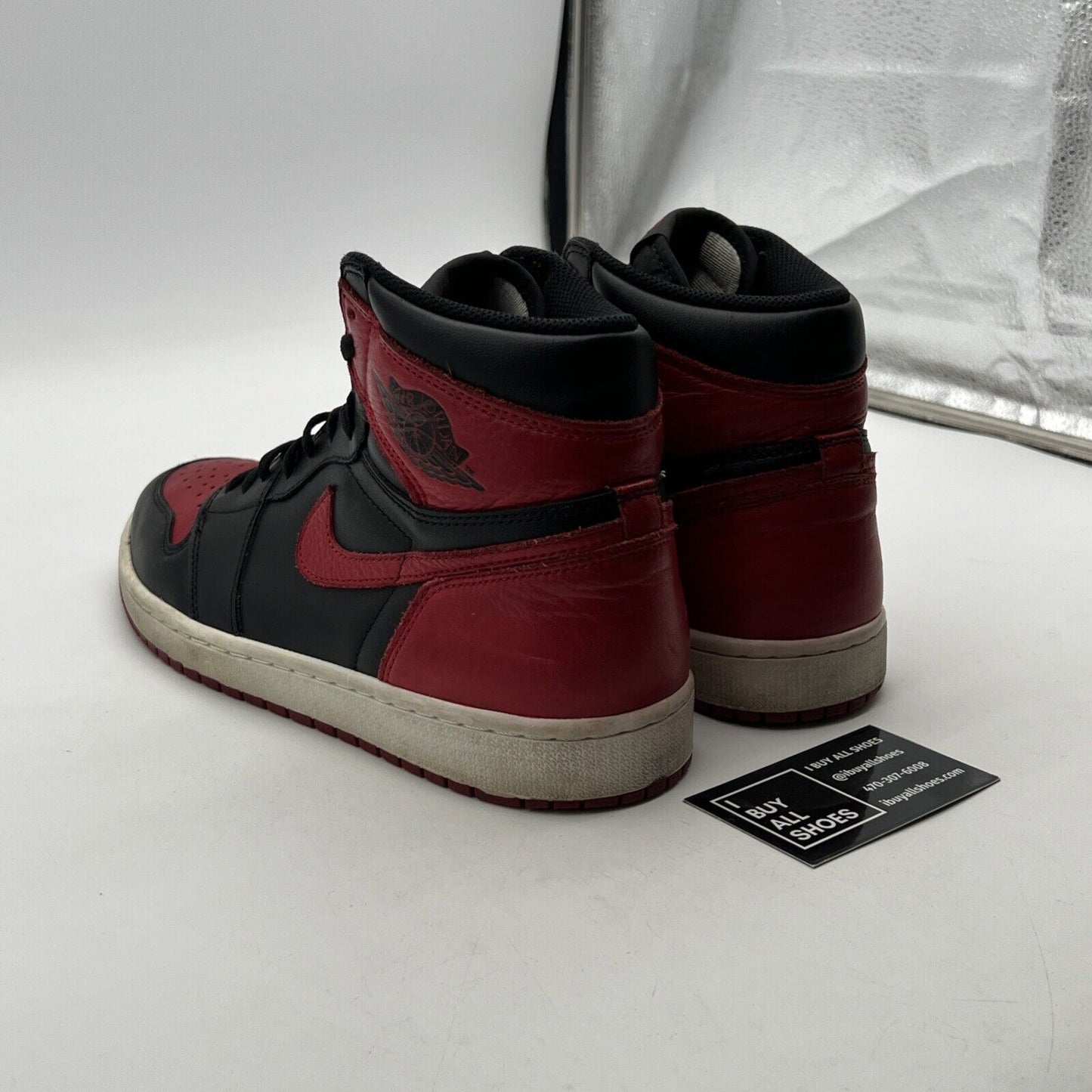 Size 9.5 - Air Jordan 1 Retro OG High Banned, Bred (555088-001)