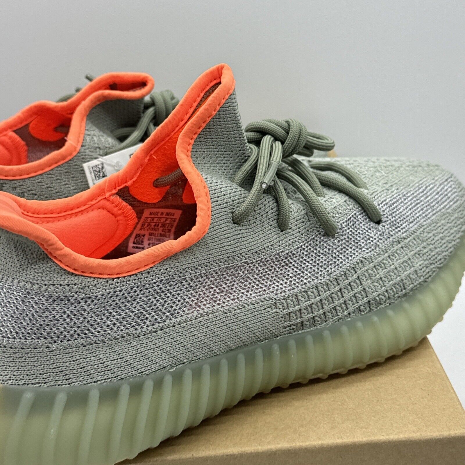 Size 10 - adidas Yeezy Boost 350 V2 Desert Sage Green Orange Comfy Kanye West