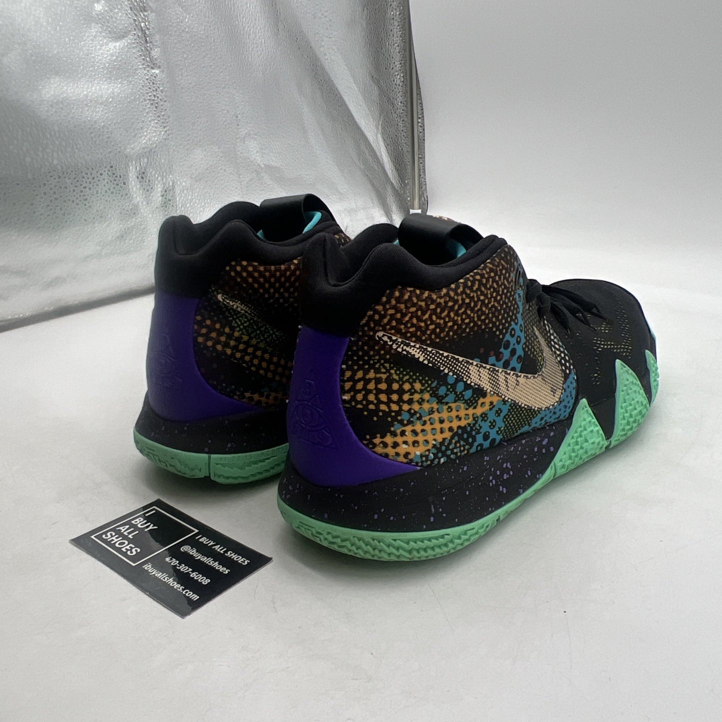 Size 11.5 - Nike Kyrie 4 Mamba Mentality (AV2597-001)