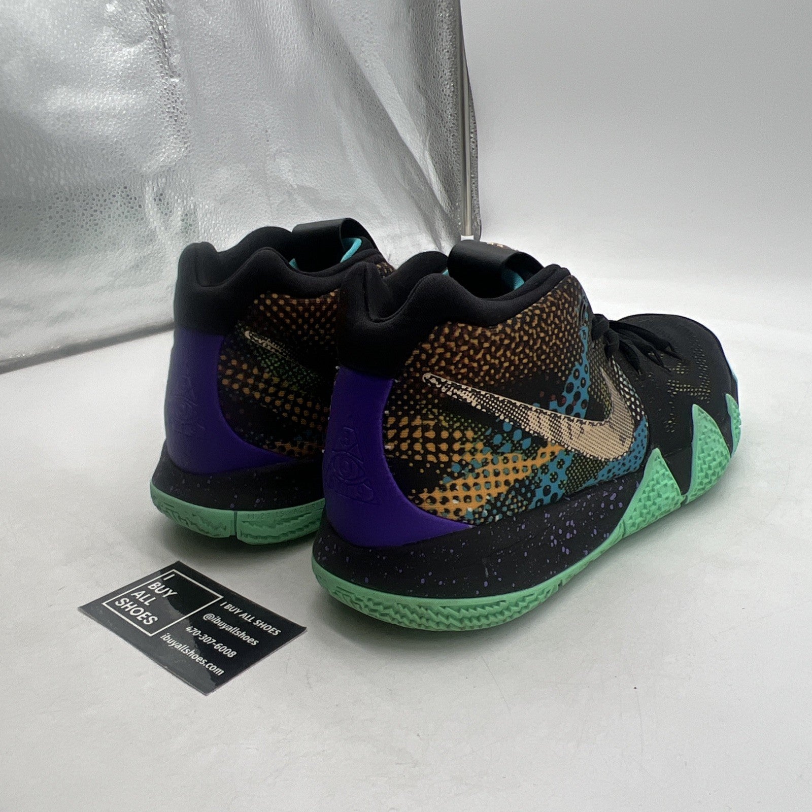 Size 11.5 - Nike Kyrie 4 Mamba Mentality (AV2597-001)