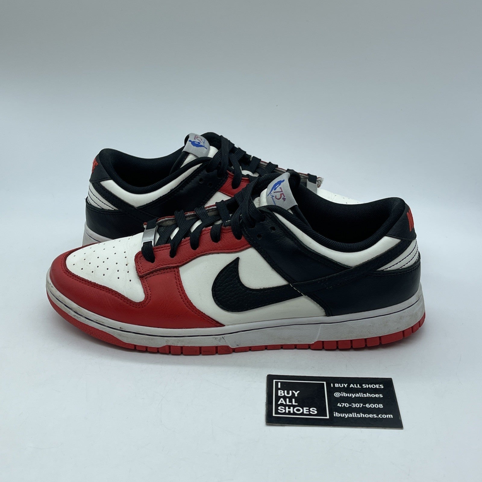 Size 10.5 - Nike Dunk Low EMB x NBA 75th Anniversary - Bulls 2021 (DD3363-100)