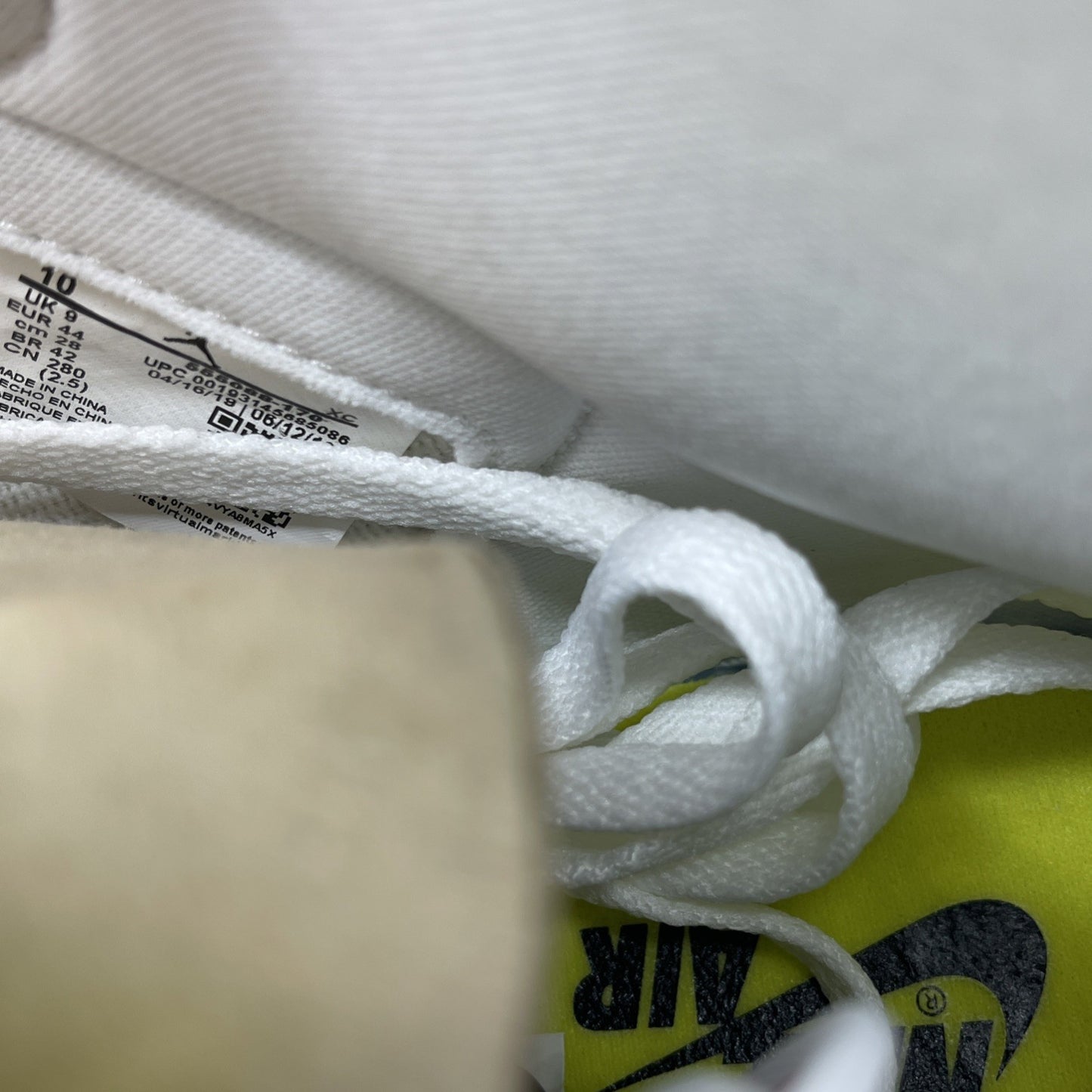 Size 10 - Air Jordan 1 Retro OG High First Class Flight (555088-170)
