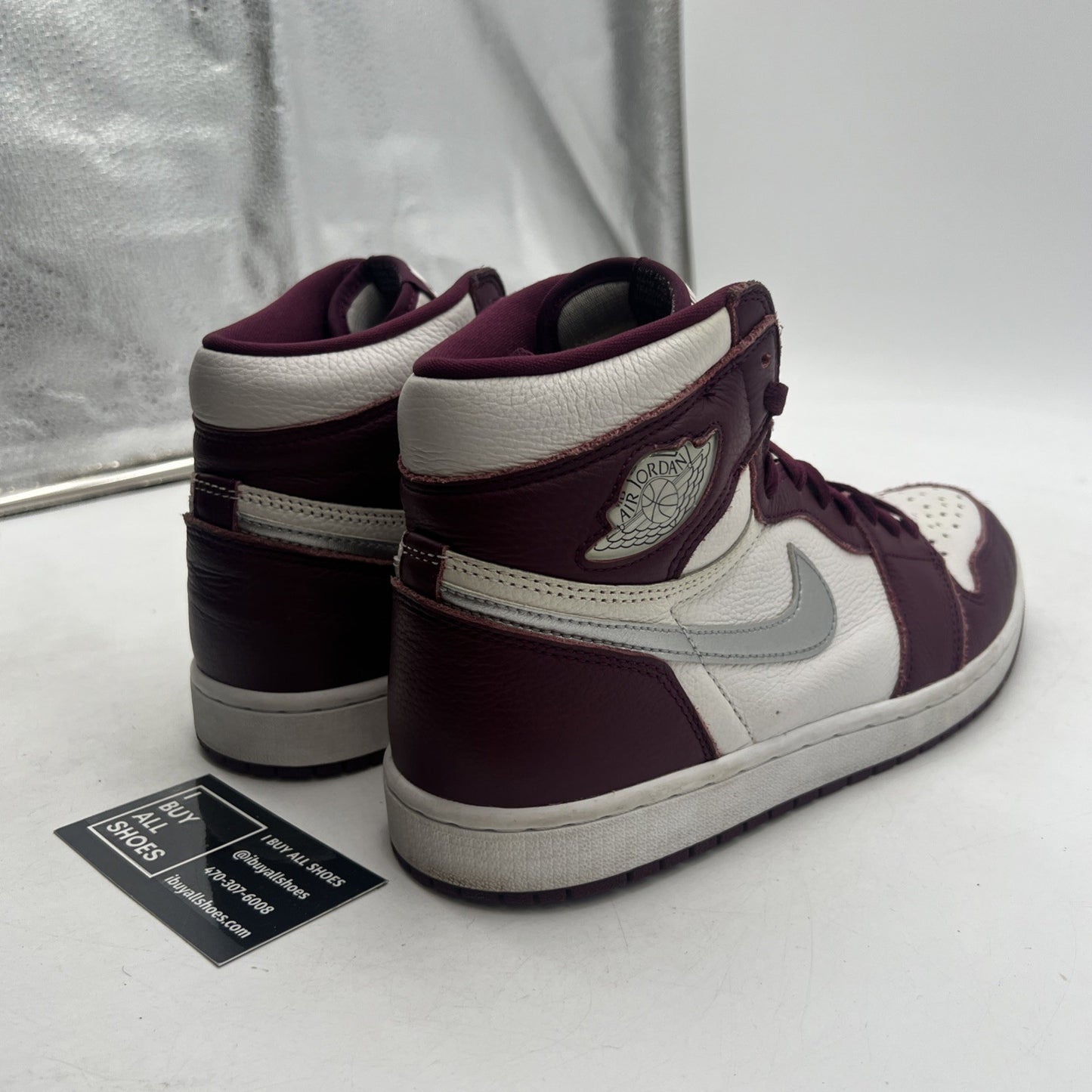 Size 9.5 - Air Jordan 1 Retro High OG Bordeaux (555088-611)
