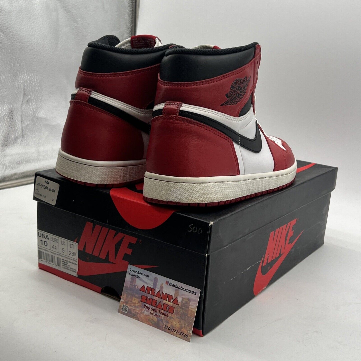 Size 10 - Air Jordan 1 Retro OG High Chicago (555088-101)