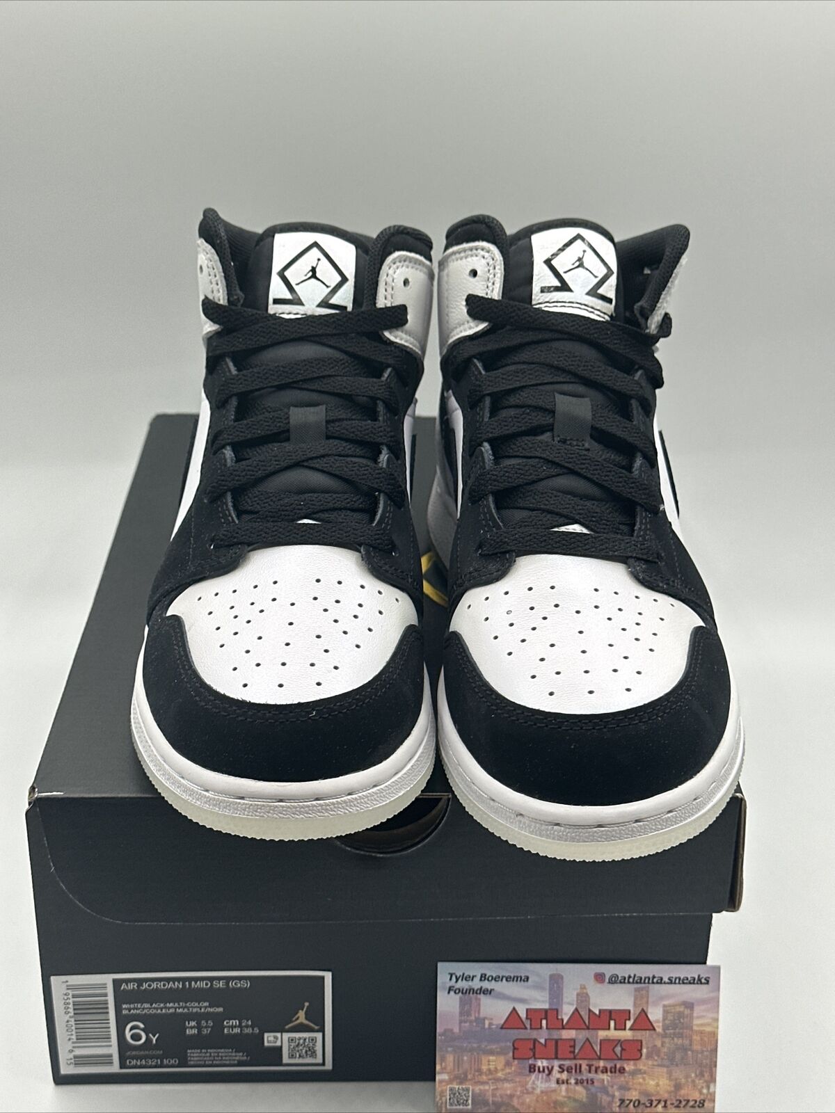 Size 6 - Jordan 1 Mid SE Black diamond shorts