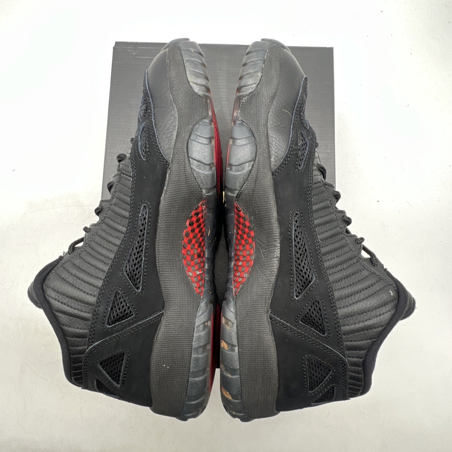 Size 10 - Air Jordan 11 IE Low Referee (306008-003)