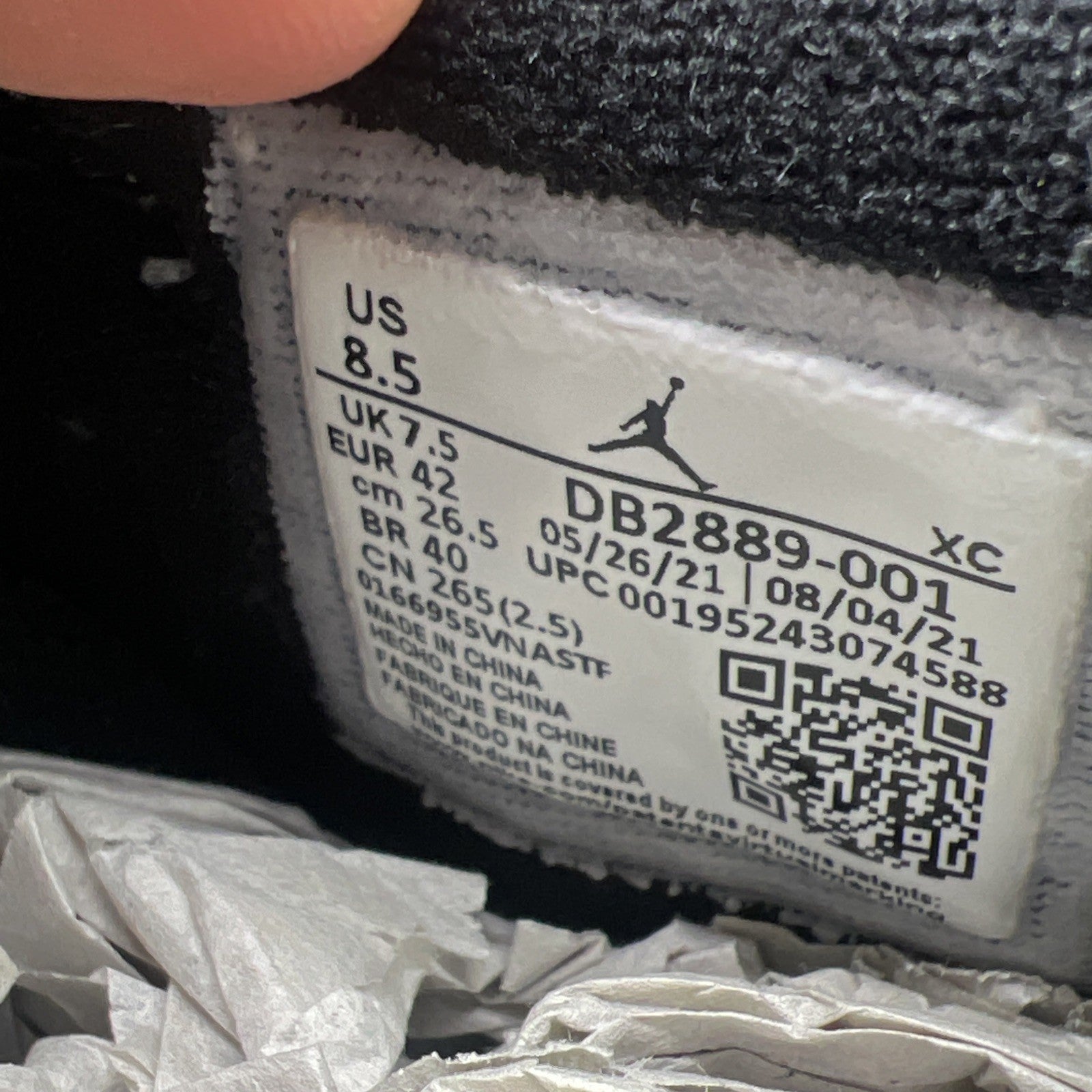 Size 8.5 - Air Jordan 1 Element GORE-TEX High Black Particle Grey (DB2889-001)