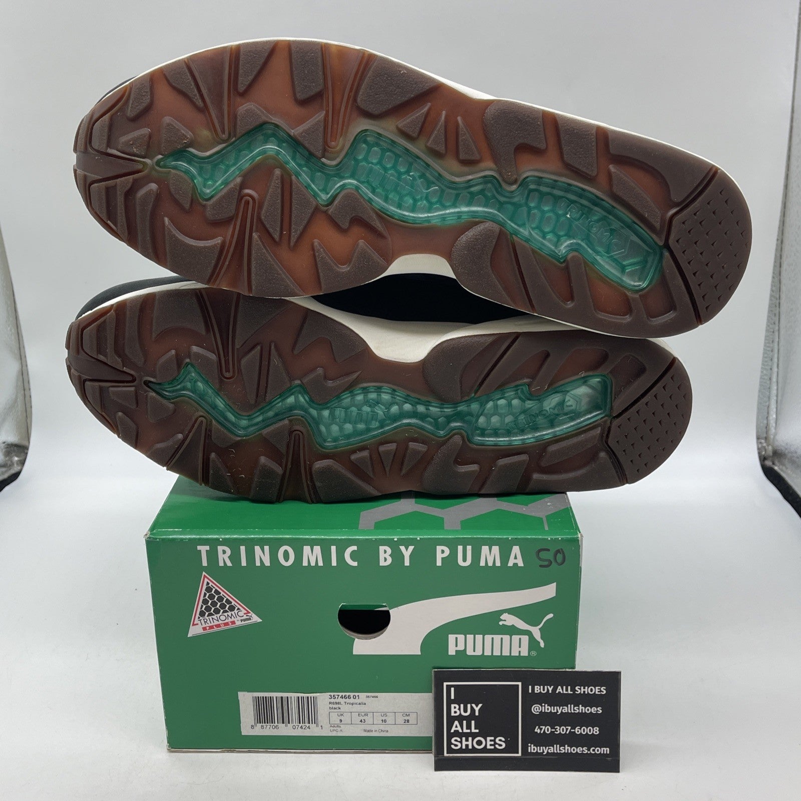 Size 10 - PUMA R698L Tropicalia Black (357466-01)
