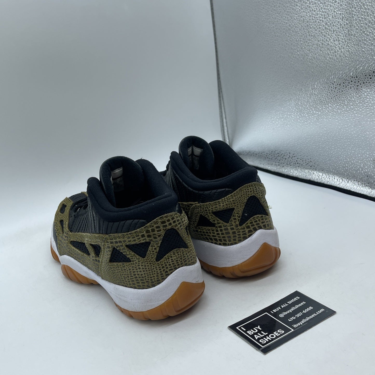 Size 9.5 - Air Jordan 11 IE Low Croc Green Black Suede Leather (306008-013)