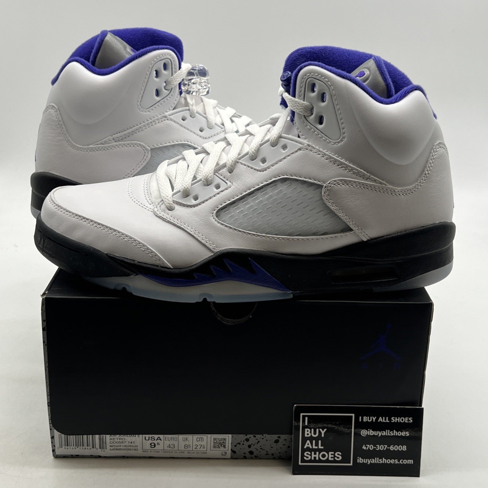 Size 9.5 - Air Jordan 5 Concord 2022 (DD0587-141).