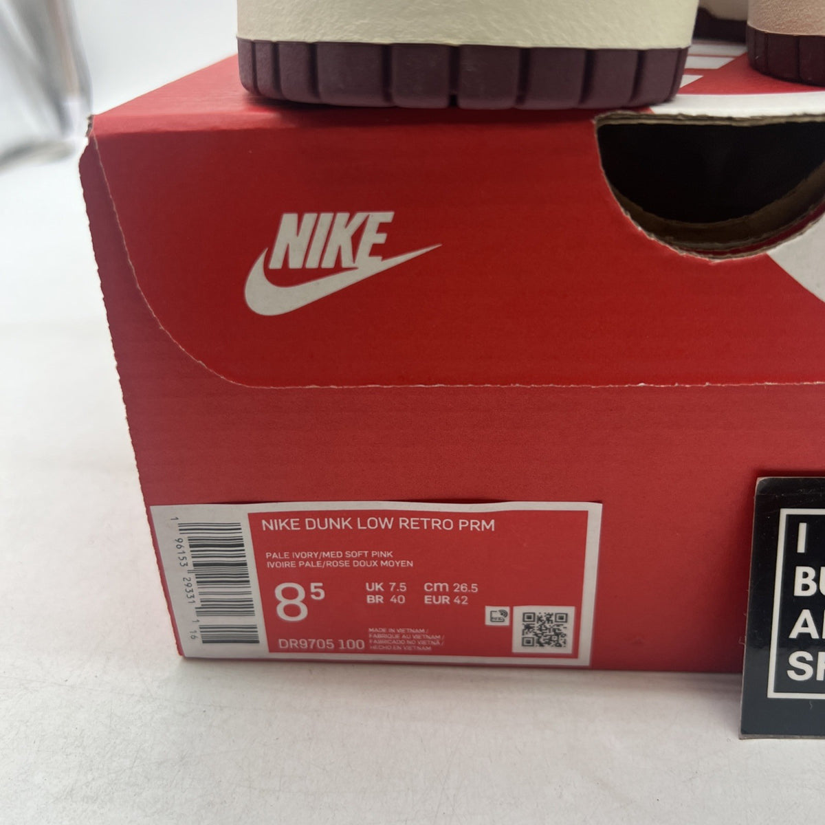Size 8.5 - Nike Dunk Low Premium Valentine's Day (DR9705-100)