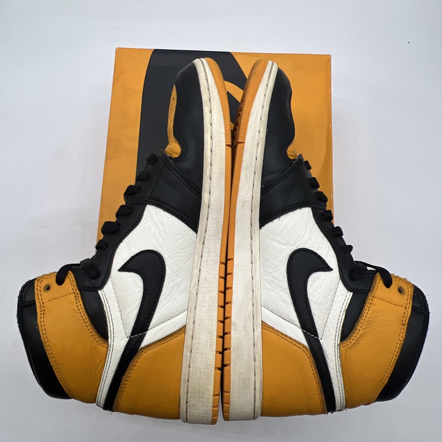 Size 10.5 - Air Jordan 1 Retro OG High Yellow Toe (555088-711)