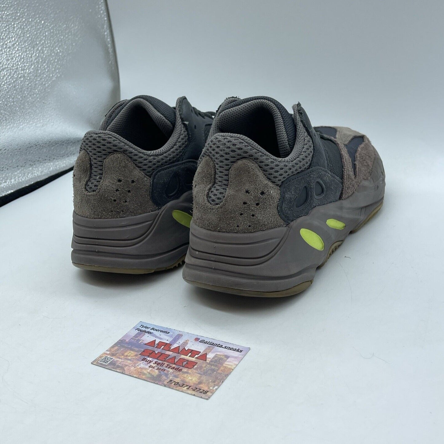 Size 9 - adidas Yeezy Boost 700 V1 Mauve Brown Suede Black Leather (EE9614)