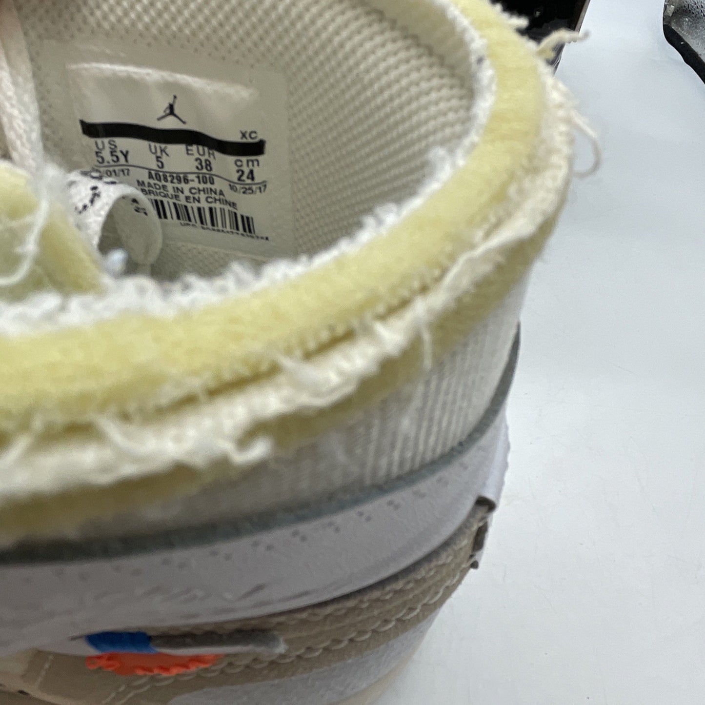 Size 7W - Air Jordan 1 x Off White NRG (AQ8296-100)