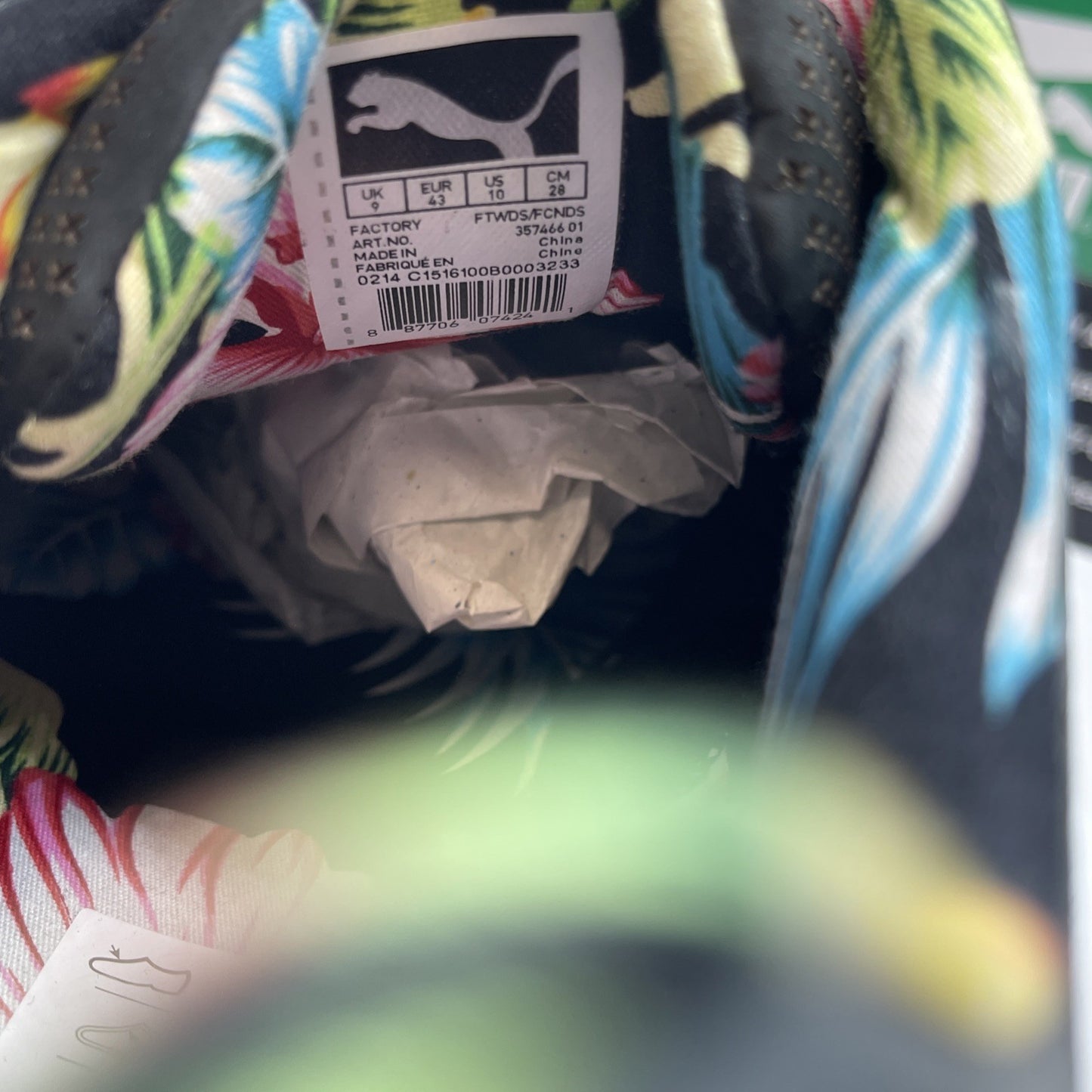 Size 10 - PUMA R698L Tropicalia Black (357466-01)
