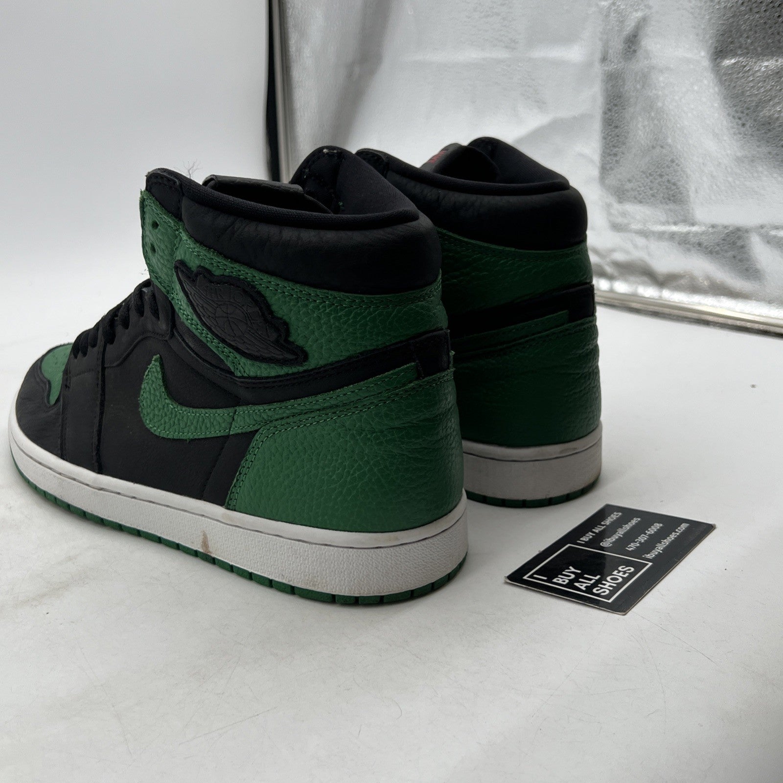 Size 10.5 - Air Jordan 1 Retro OG High Pine Green 2.0 (555088-030)