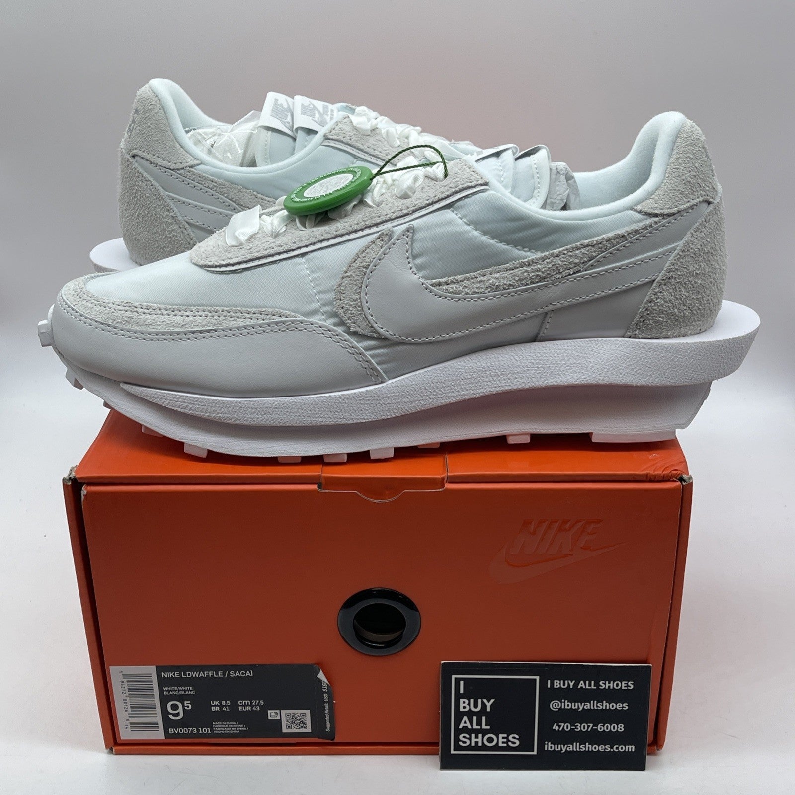 Size 9.5 - Nike sacai x LDWaffle White Nylon Grey White Suede (BV0073-101)