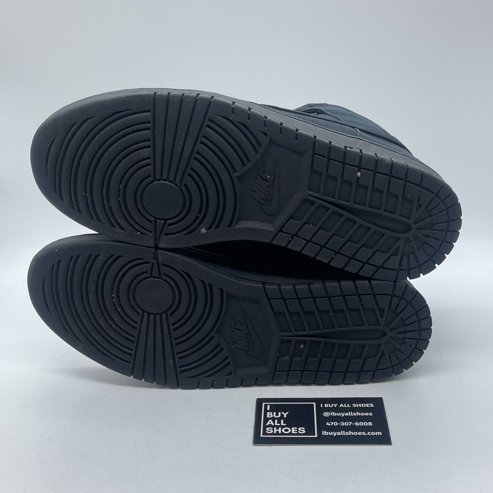 Size 9.5 - Nike Dunk Lux SP DSM Black Suede (718766-001)