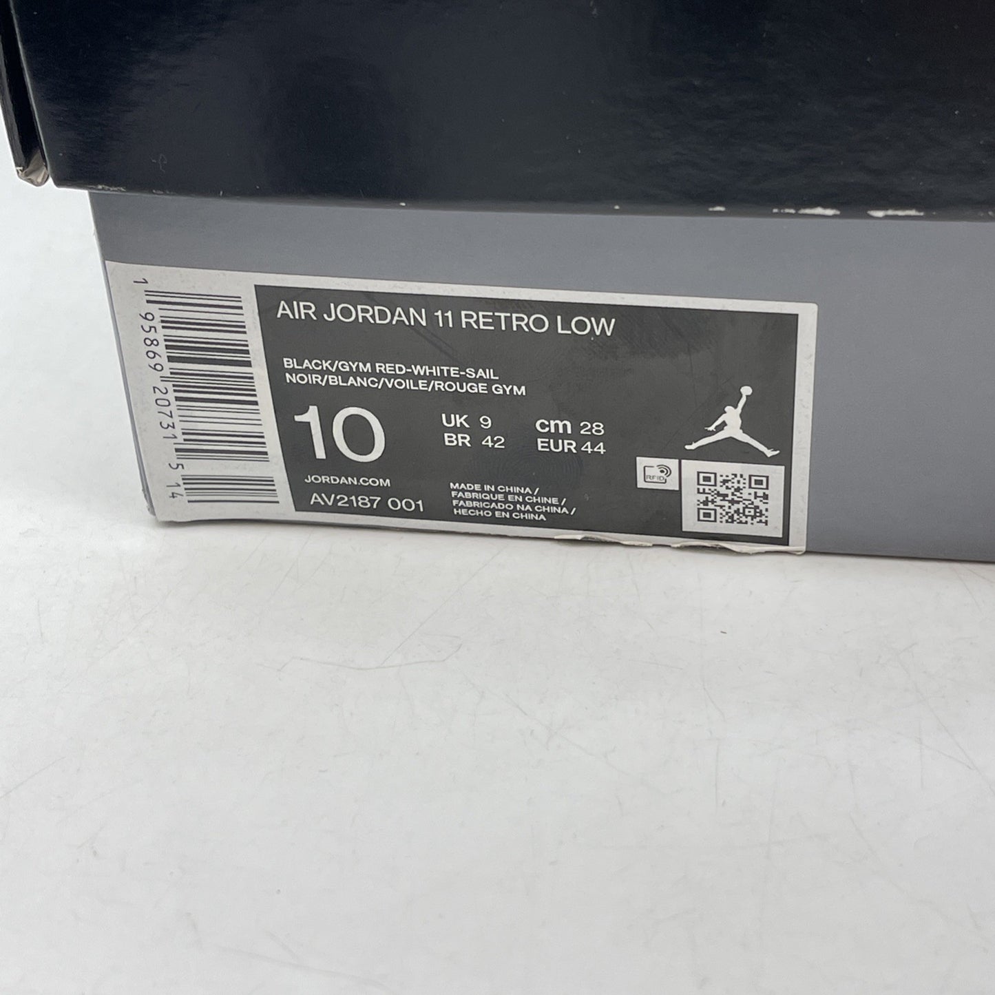 Size 10 - Air Jordan 11 Retro Low 72-10 (AV2187-001)