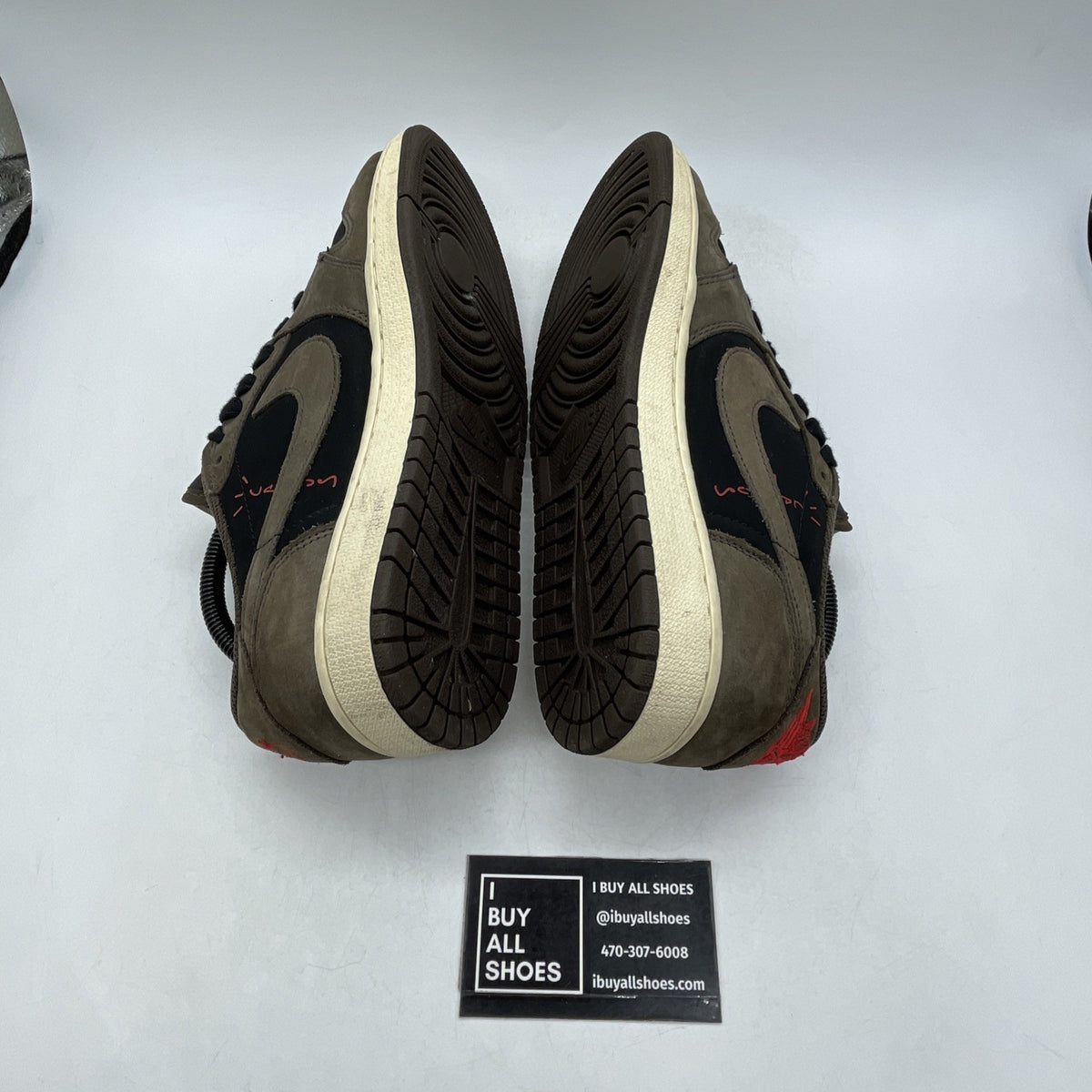 Size 9 - Air Jordan 1 x Travis Scott Low Mocha (CQ4277-001)