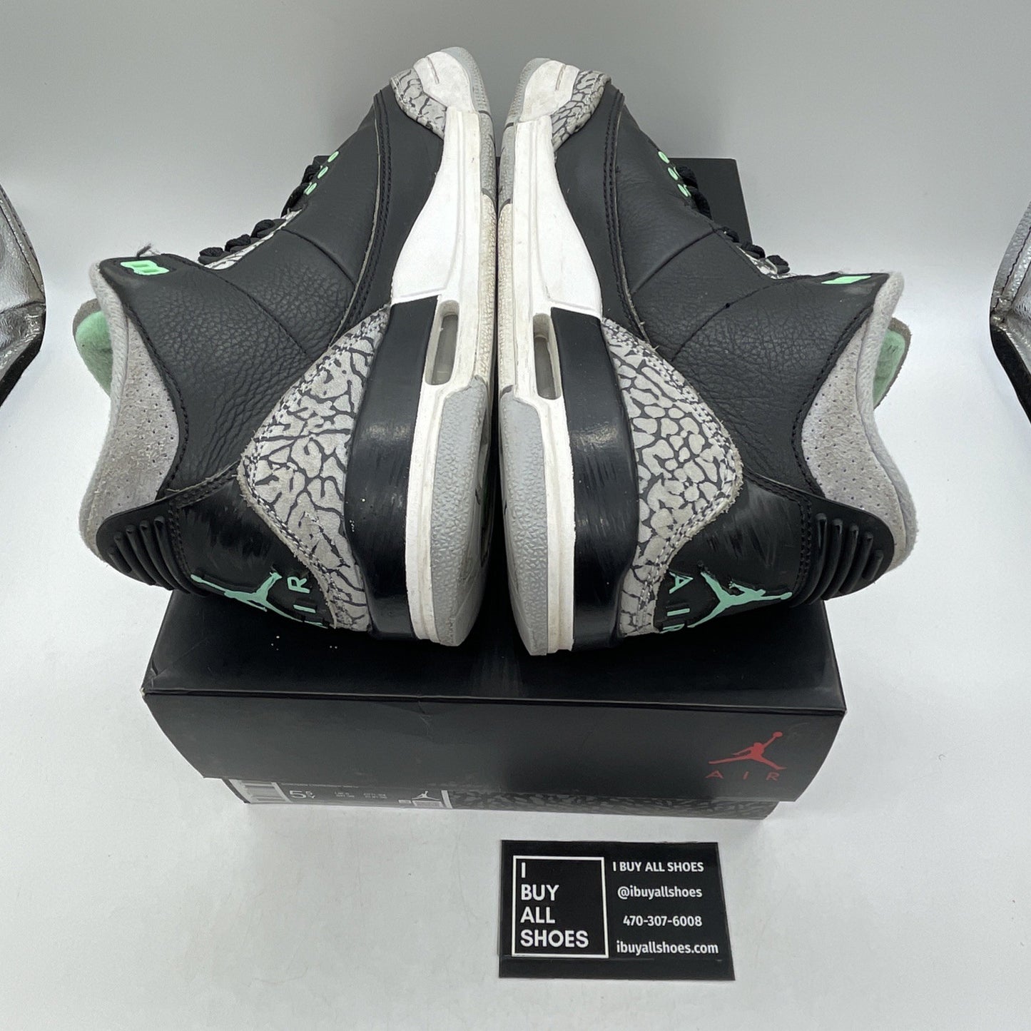 Size 5.5Y - Air Jordan 3 Retro Green Glow (DM0967-031)