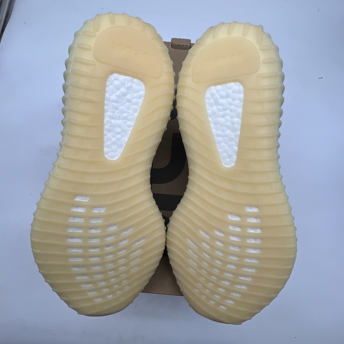 Size 10.5 - adidas Yeezy Boost 350 V2 Low Carbon (FZ5000)