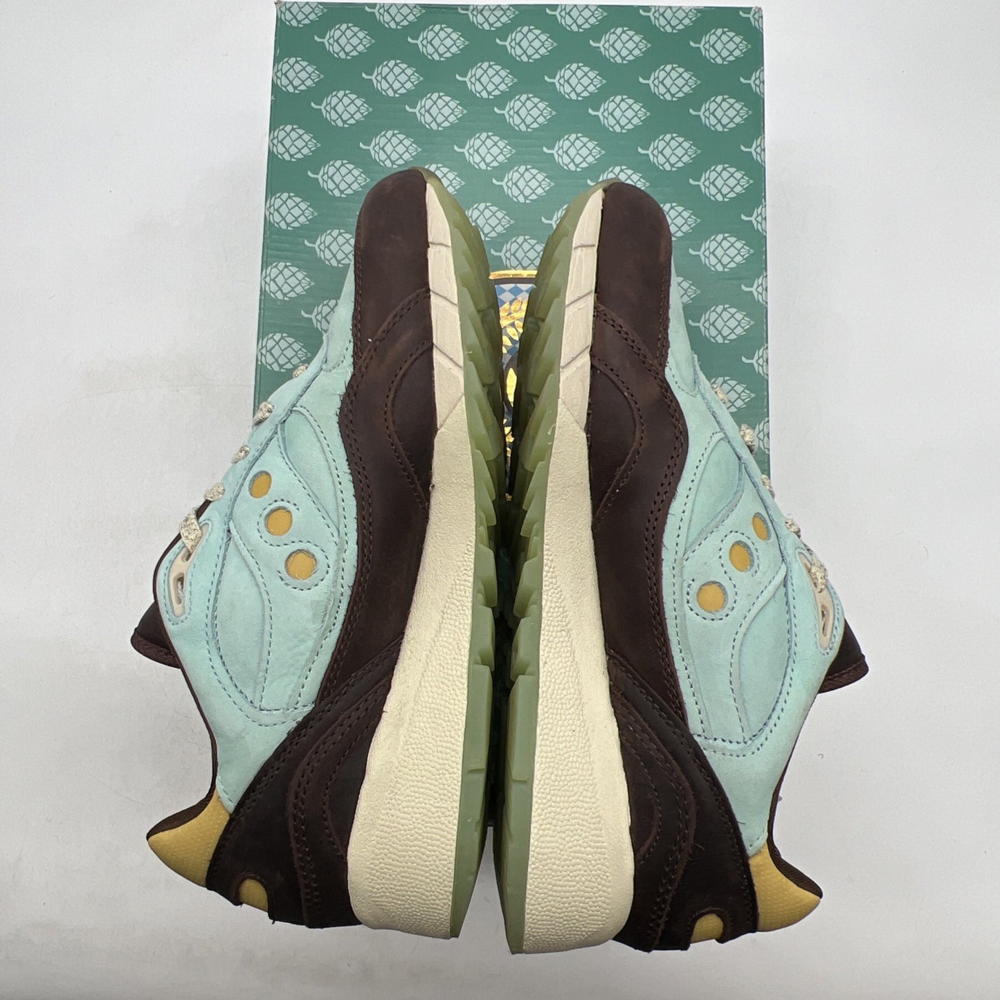Size 9.5 - Saucony Shadow 6000 Oktoberfest (S70403-1)