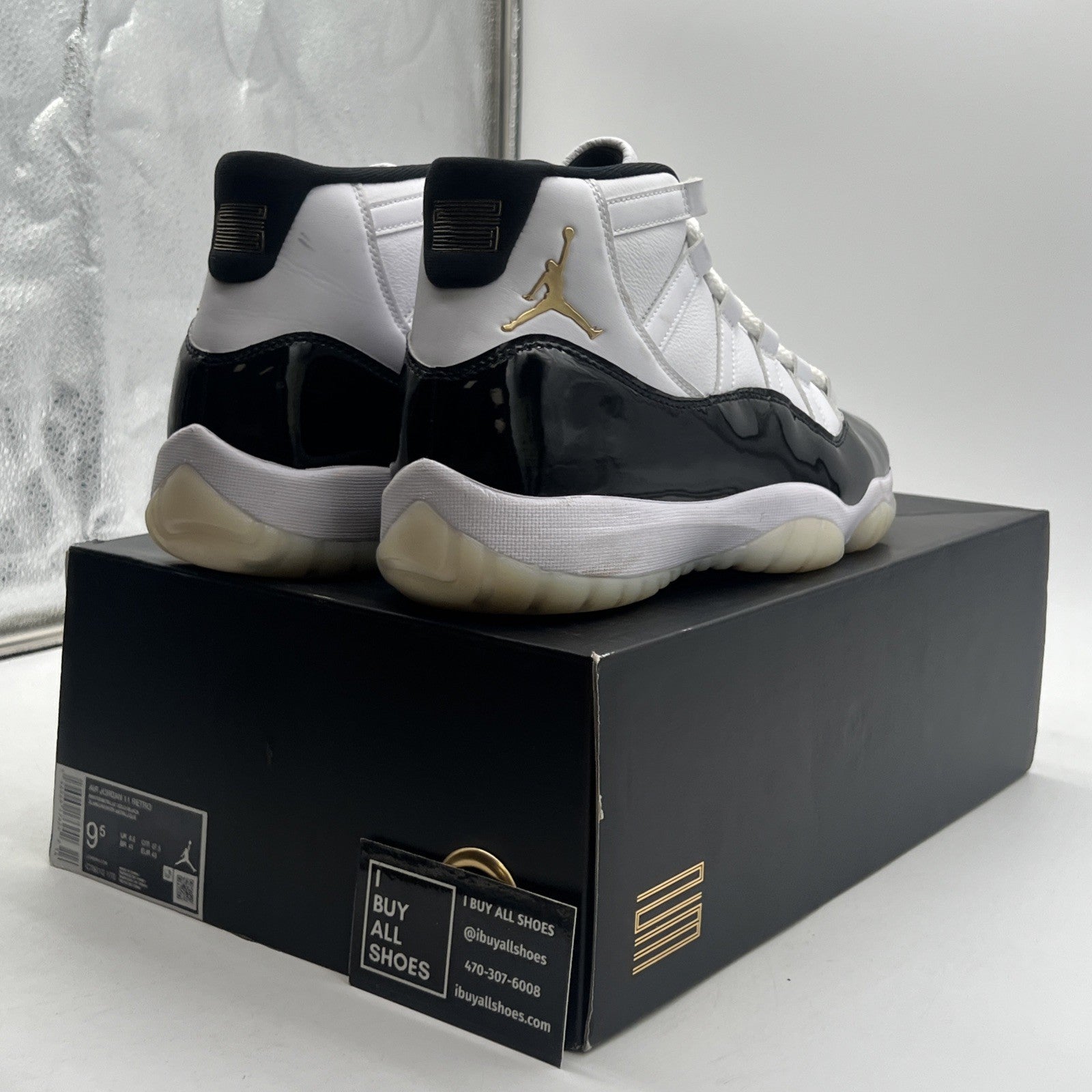 Size 9.5 - Air Jordan 11 Retro Mid Gratitude / Defining Moments (CT8012-170)
