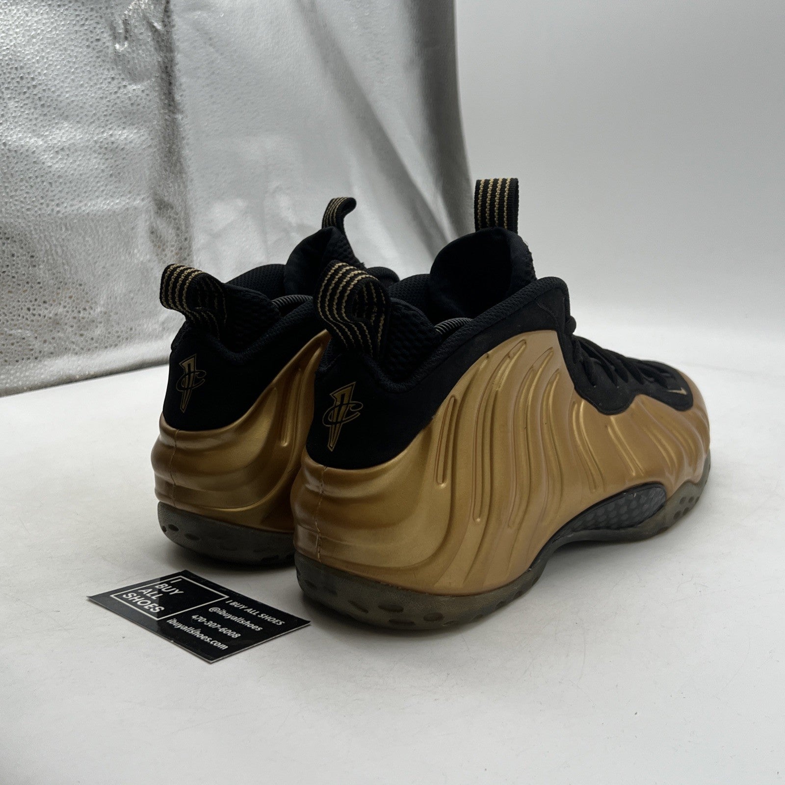 Size 10 - Nike Air Foamposite One Metallic Gold (314996-700)