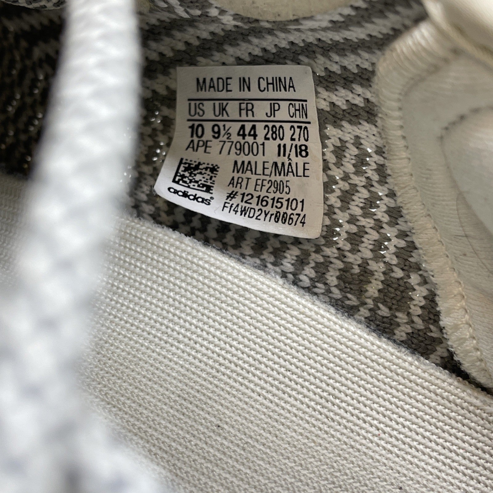 Size 10 - adidas Yeezy Boost 350 V2 2018 Low Static Non-Reflective (EF2905)