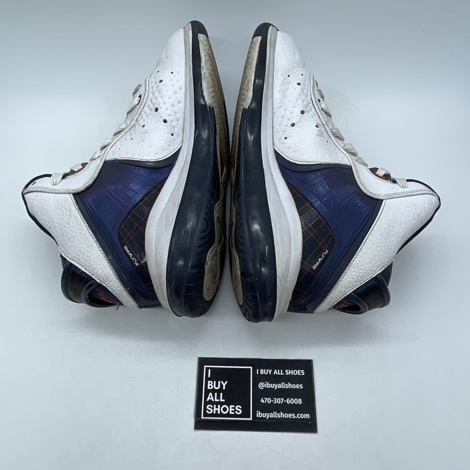 Size 6.5 (GS) - Nike Air Max LeBron VIII Mid Independence Day (415238-100)