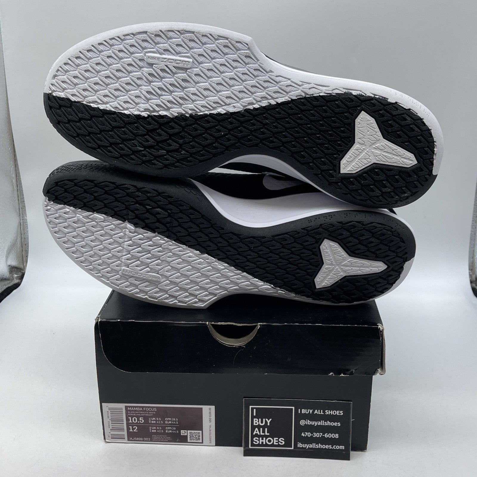 Size 10.5 - Nike Mamba Focus Black White Leather Suede (AJ5899-002)