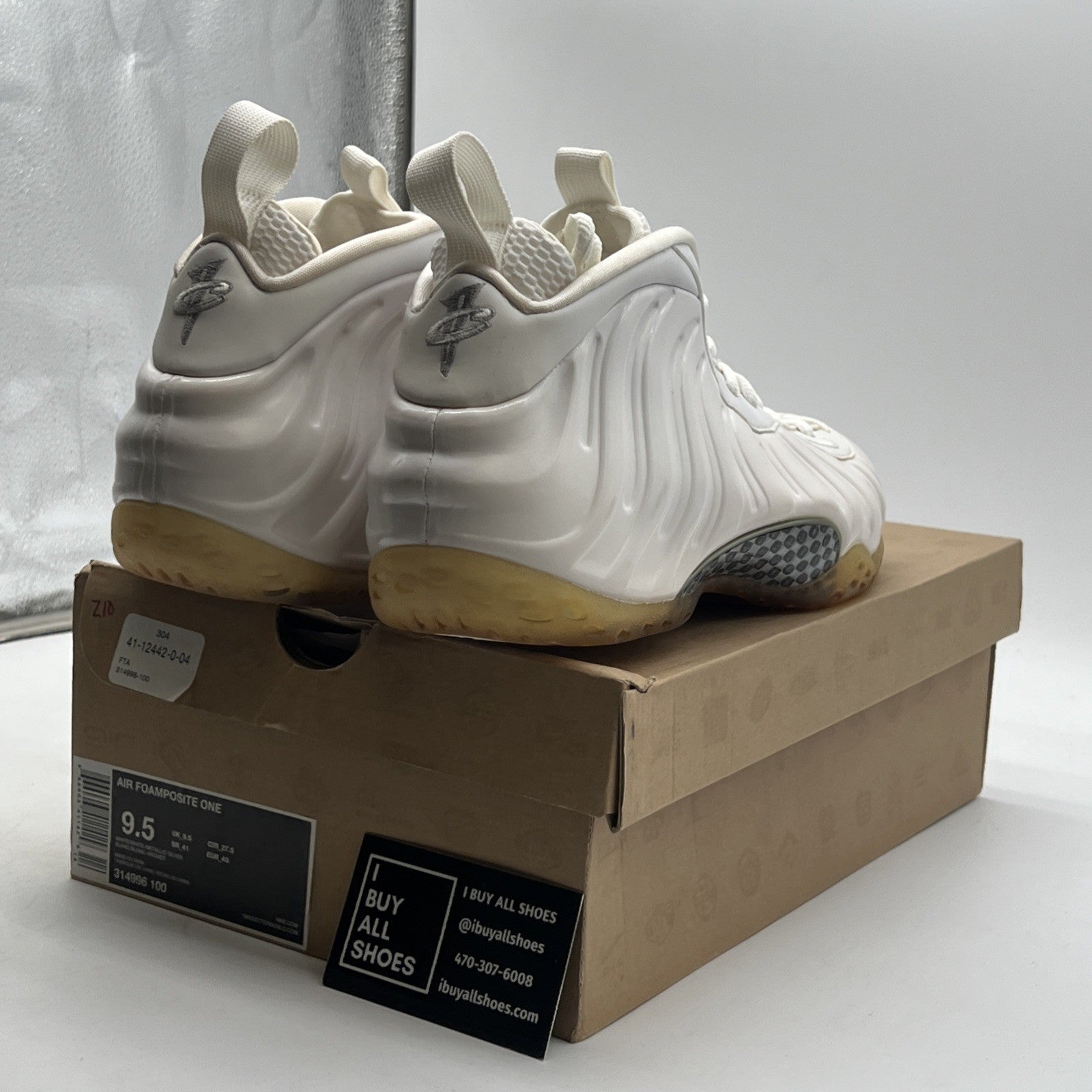 Size 9.5 - Nike Air Foamposite One White-Out (314996-100)
