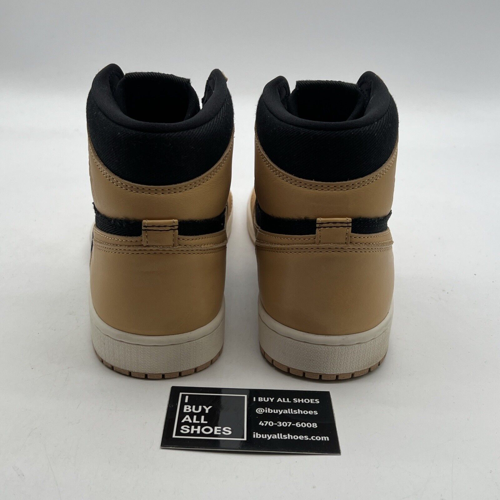 Size 10 - Air Jordan 1 Retro High OG Heirloom 2022 (555088-202)