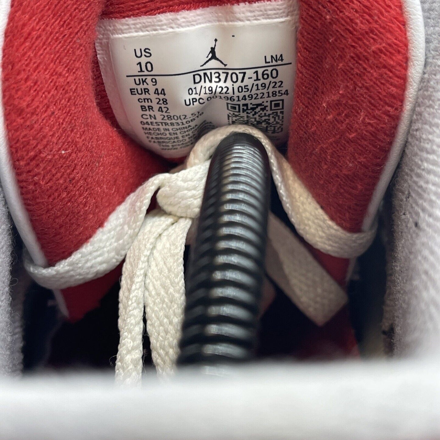 Size 10 - Jordan 3 Retro Mid Fire Red White Grey Suede Leather (DN3707-160)