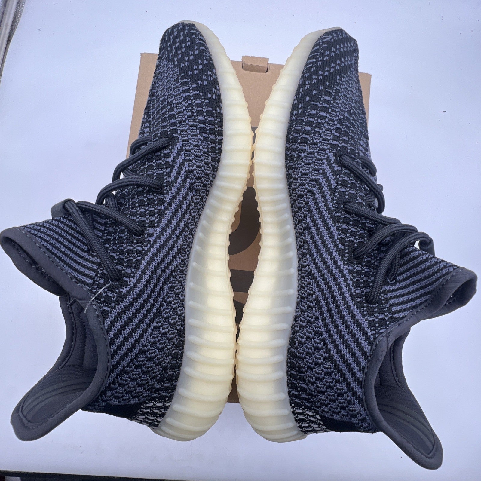 Size 10.5 - adidas Yeezy Boost 350 V2 Low Carbon (FZ5000)