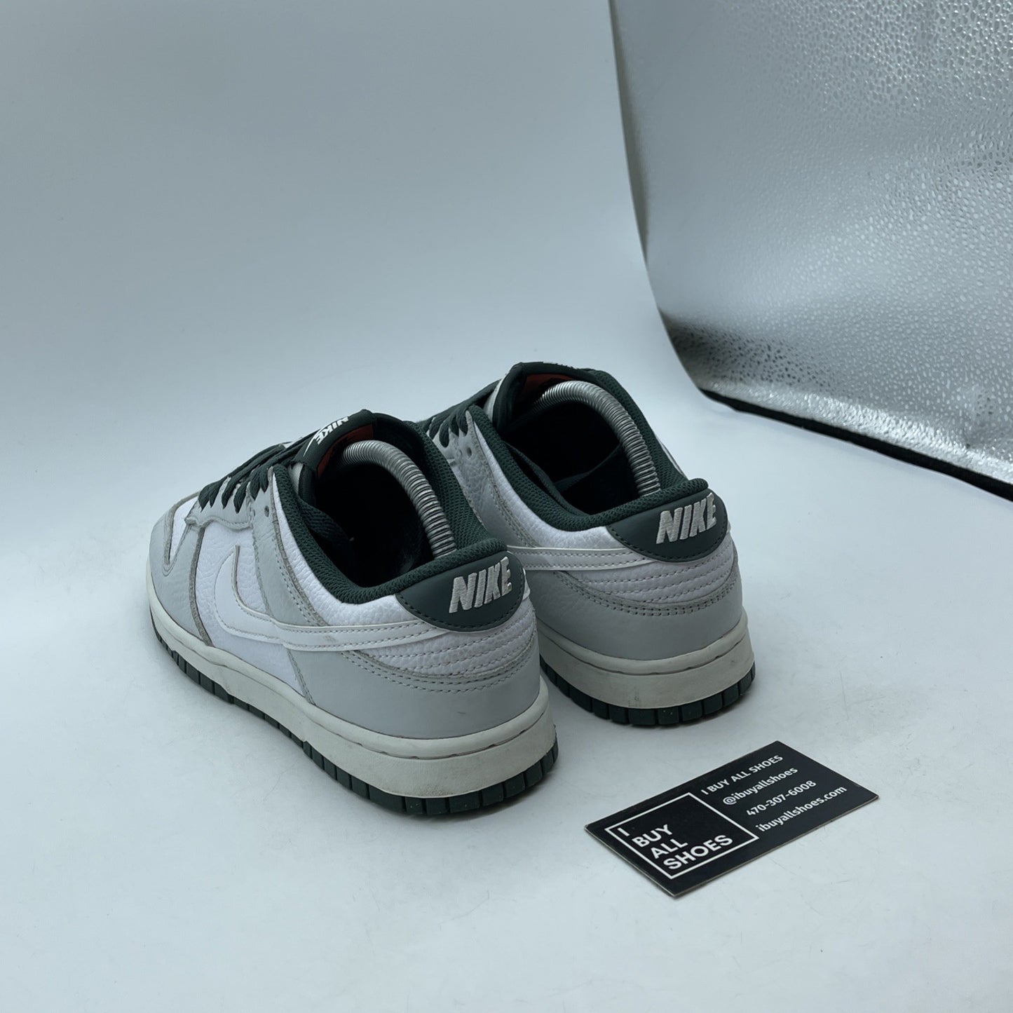 Size 8 - Nike Dunk SE Low Photon Dust Vintage Green Grey Leather (HF2874-001)