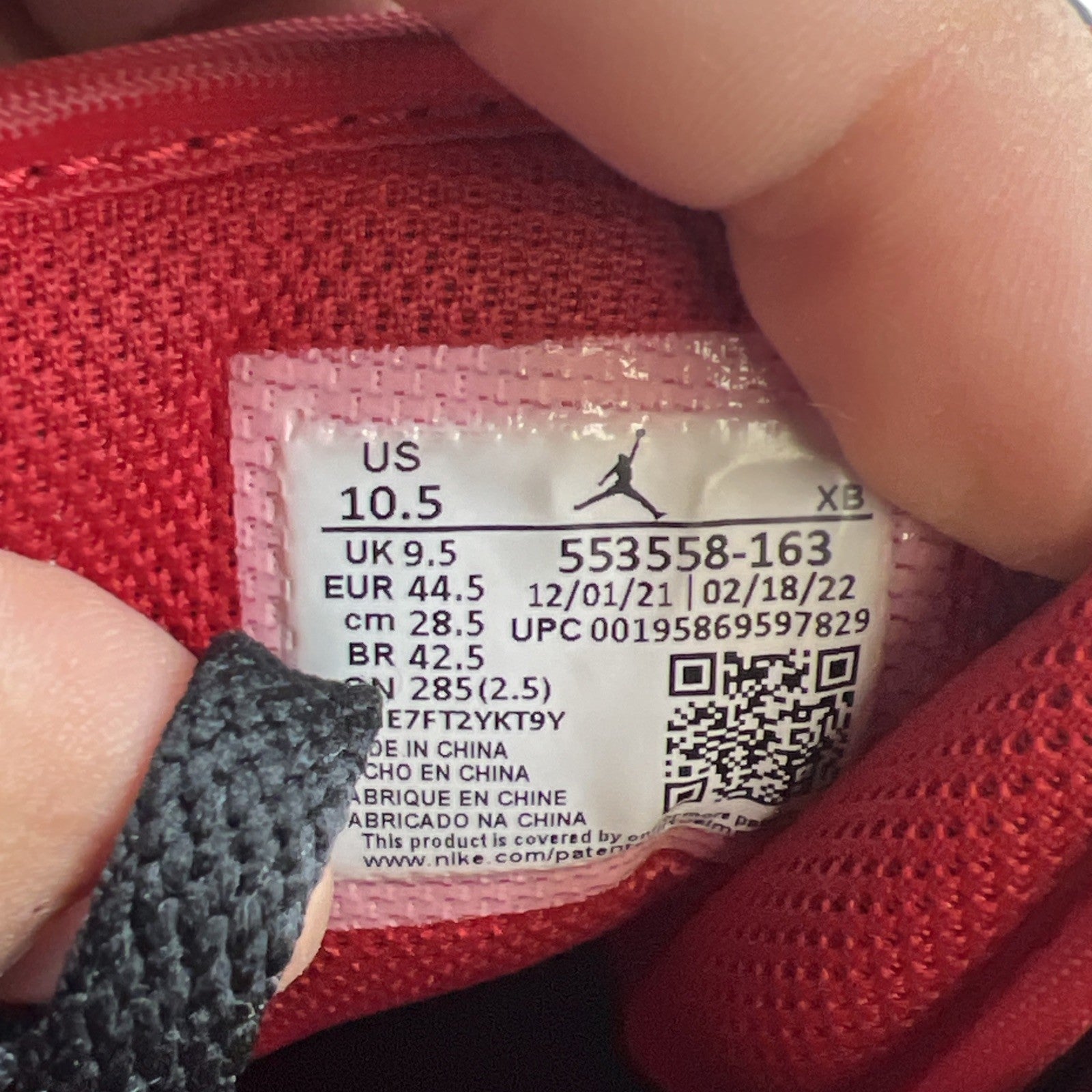 Size 10.5 - Air Jordan 1 Low Reverse Black Toe (553558-163)