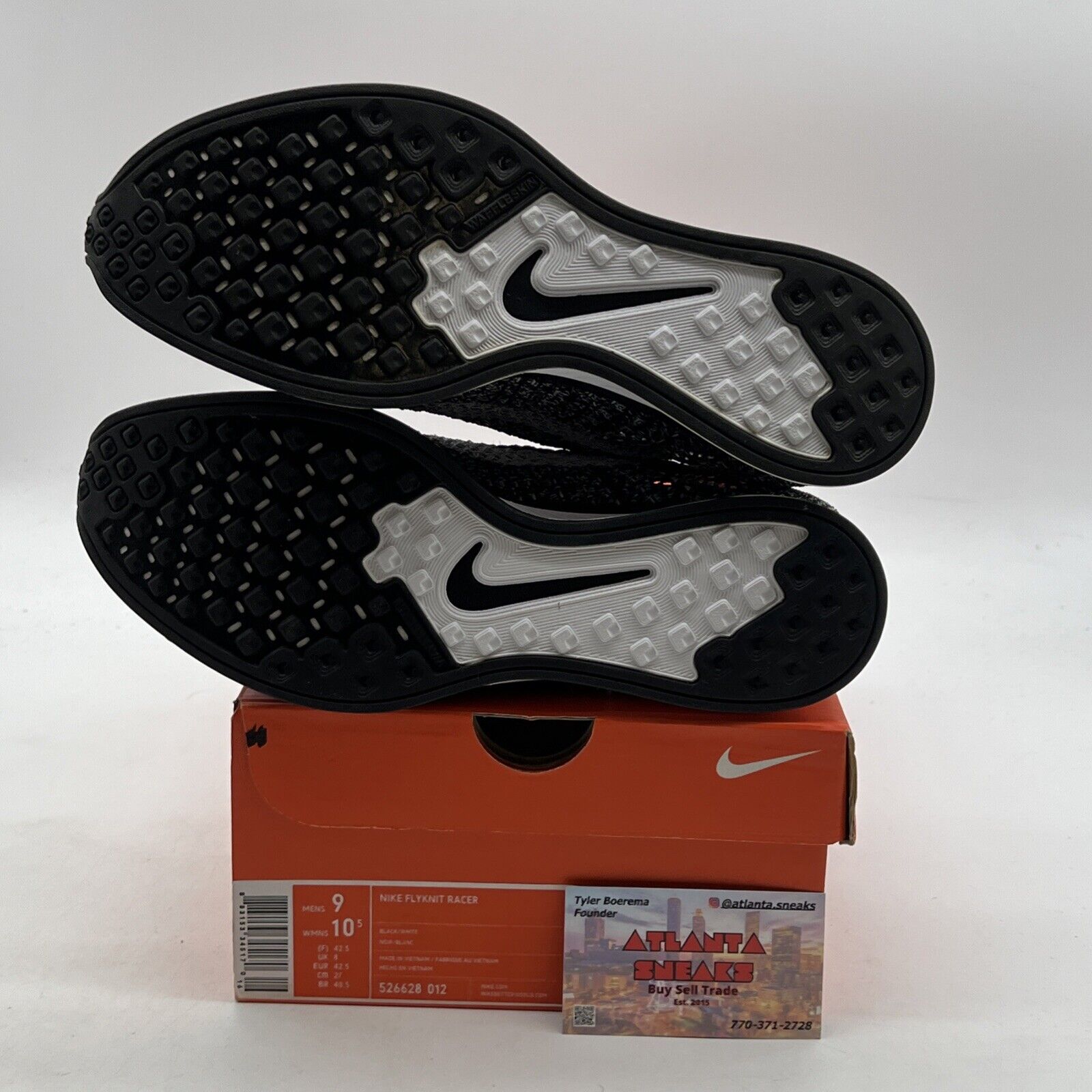 Size 9 - Nike Flyknit Racer Oreo 2.0 (526628-012)