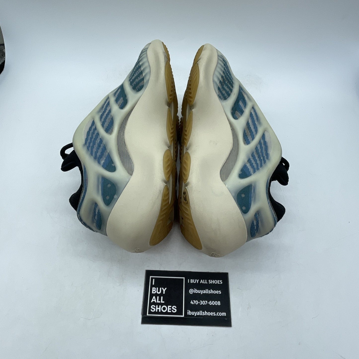 Size 5.5 - adidas Yeezy 700 V3 Kyanite (GY0260)