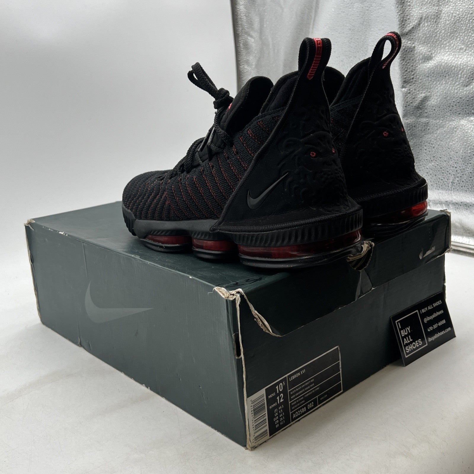 Size 10.5 - Nike LeBron 16 Fresh Bred (AO2588-002)