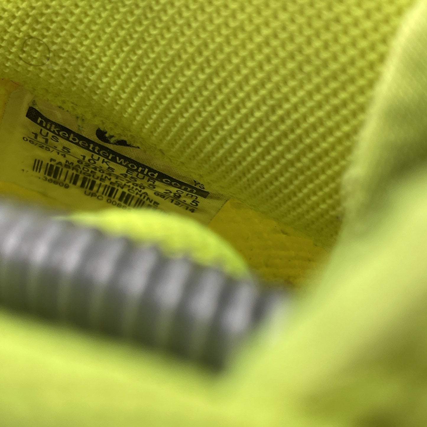 Size 11.5 - Nike Air Foamposite Pro Volt Neon Yellow Black (624041-700)