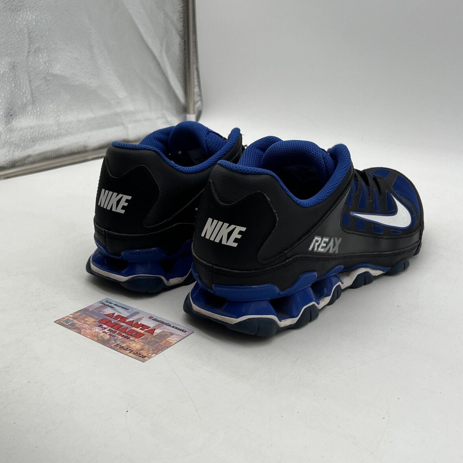 Size 11.5 Nike Reax 8 TR Mesh Black/Blue Gym Cross Training Shoes (621716-038)