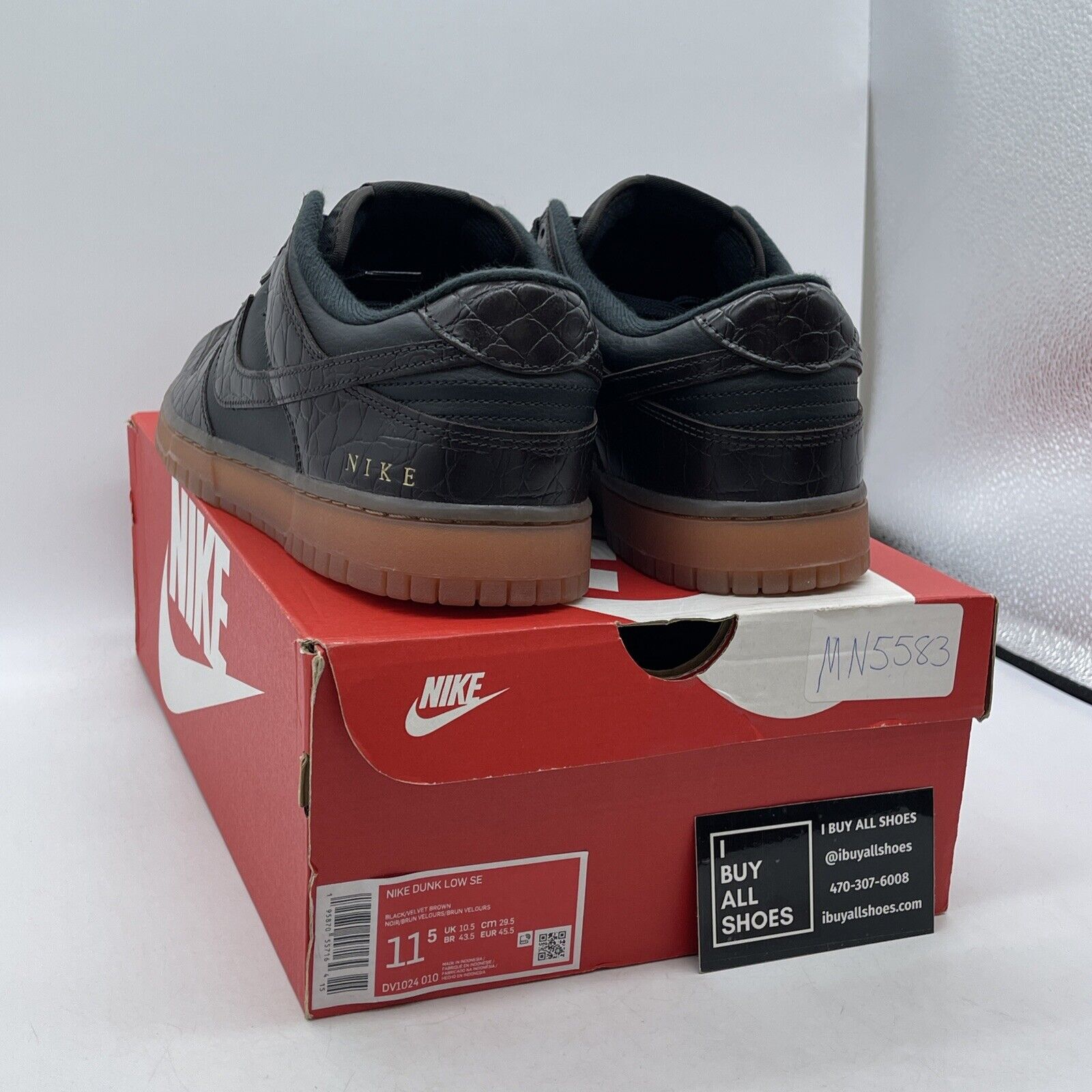 Size 11.5 - Nike Dunk SE Low Velvet Brown Black Leather (DV1024-010)